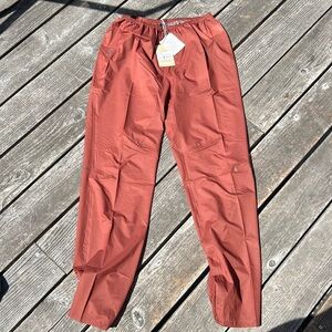On running men’s sz L Ultra Pants NWT